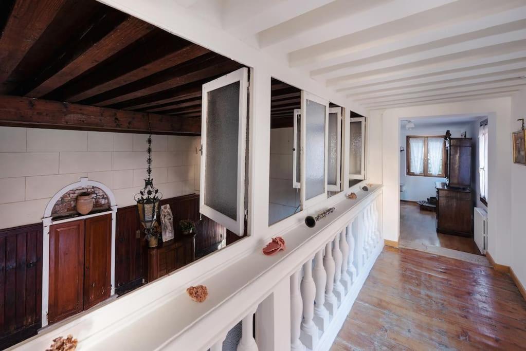 Walk On The Water ✧ 5 Minutes To Rialto Bridge Apartment Venice Exterior photo