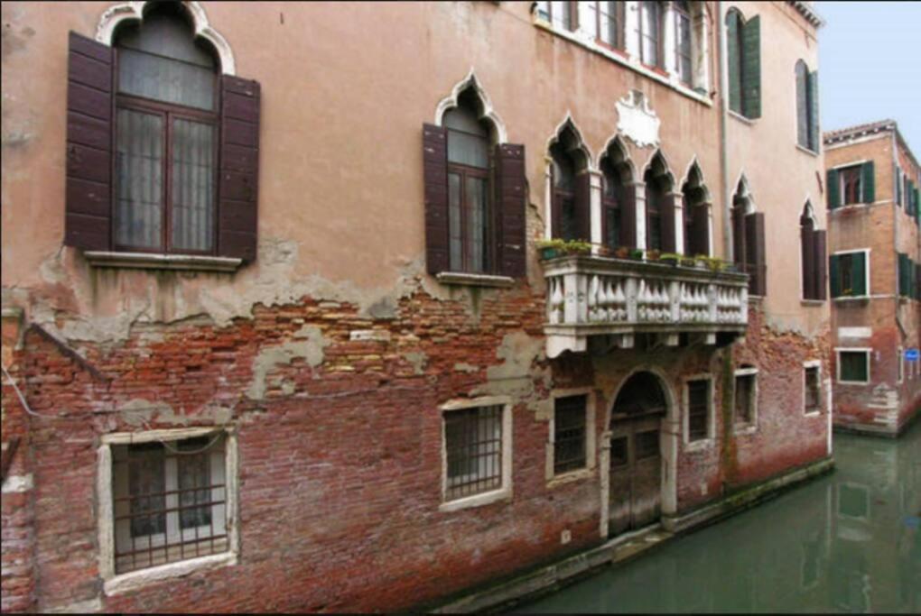 Walk On The Water ✧ 5 Minutes To Rialto Bridge Apartment Venice Exterior photo
